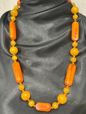 Vintage‎ Bakelite Chunky Necklace Orange Butterscotch Marbled Beaded 30in 94g